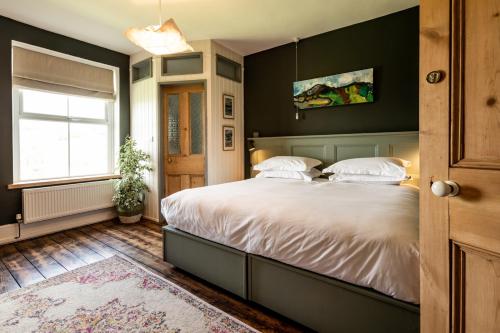 The Old Vicarage - Best Hotels in Wales