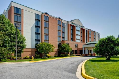 Hyatt Place Baltimore/BWI Airport - Best Hotels with Airport Shuttle Service in Baltimore, MD