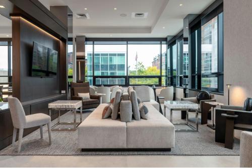 AC Hotel Burlington - Best Hotels with Free Breakfast in Burlington, VT