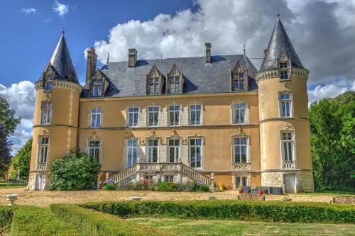 Château De Blavou Normandie - Best Hotels in Normandy