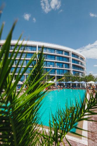 Maristella Marine Residence - Best Pool Hotels in Ukraine