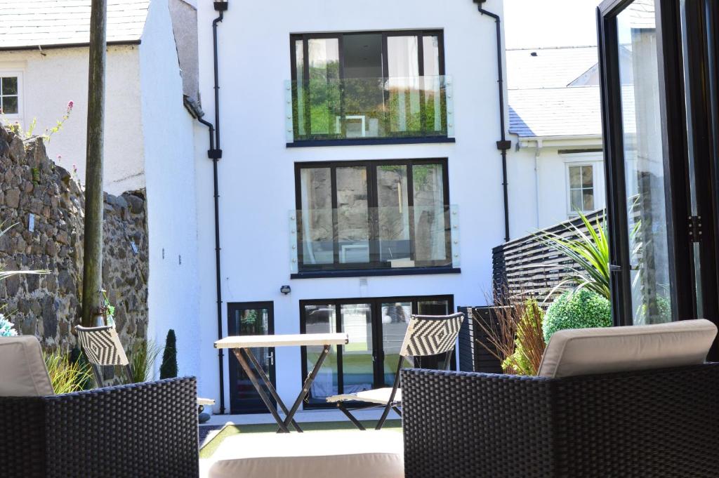 Pier39Portrush Adult Only - Best Hotels in Portrush