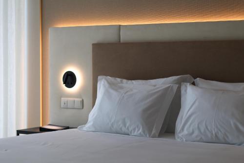 Oporto Fly Hotel - Best Hotels with Airport Shuttle Service in Portugal