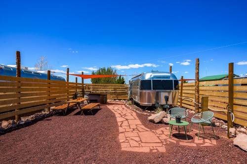 The Outpost Grand Canyon - Best Parking Hotels in Grand Canyon National Park, AZ