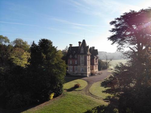 Le Manoir de Bénédicte B&B - Best Hotels in Normandy