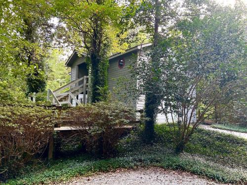 Shady Oaks Cabin - Best Hotels in Ohio