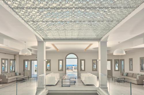 Aqua Blue Beach Hotel
