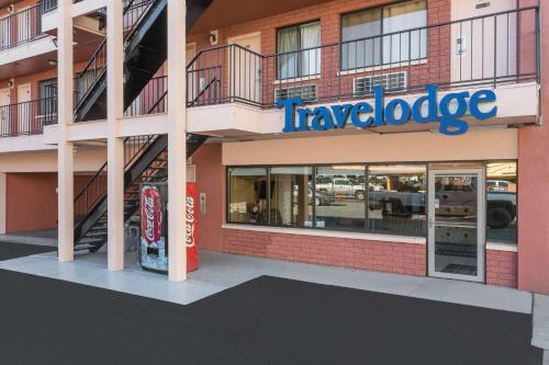 hotels with suites in Reno