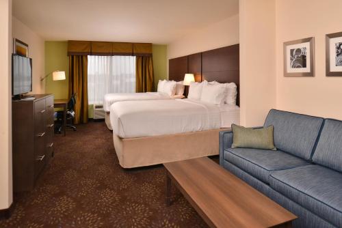 Holiday Inn Express & Suites Dearborn SW - Detroit Area, an IHG Hotel
