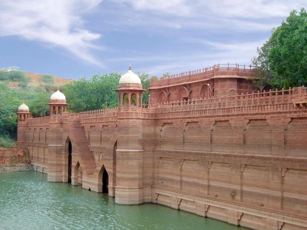 WelcomHeritage Bal Samand Lake Palace - Best Hotels in Jodhpur