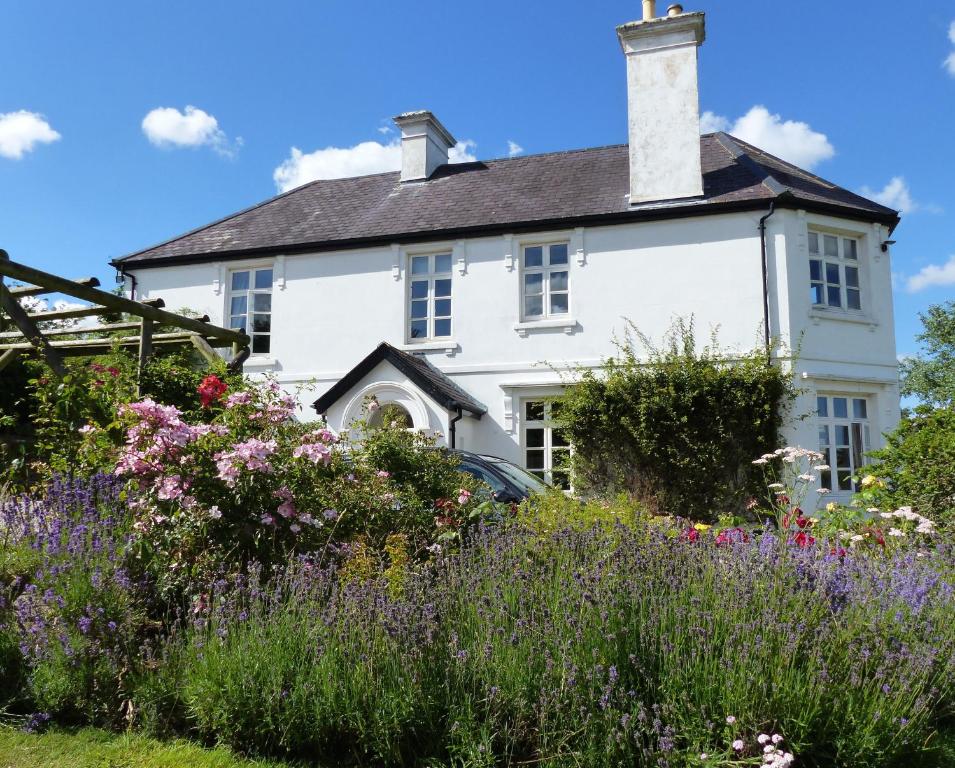 Bulleigh Barton Manor - Best Hotels in Devon