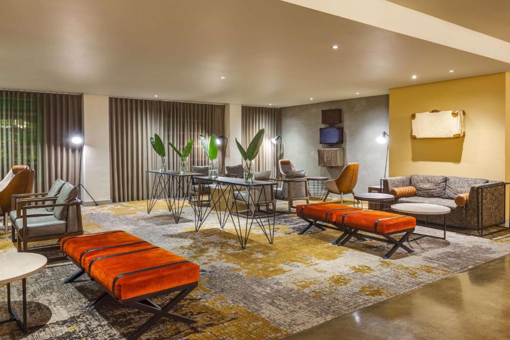 Garden Court Victoria Junction - Best Pool Hotels in Cape Town