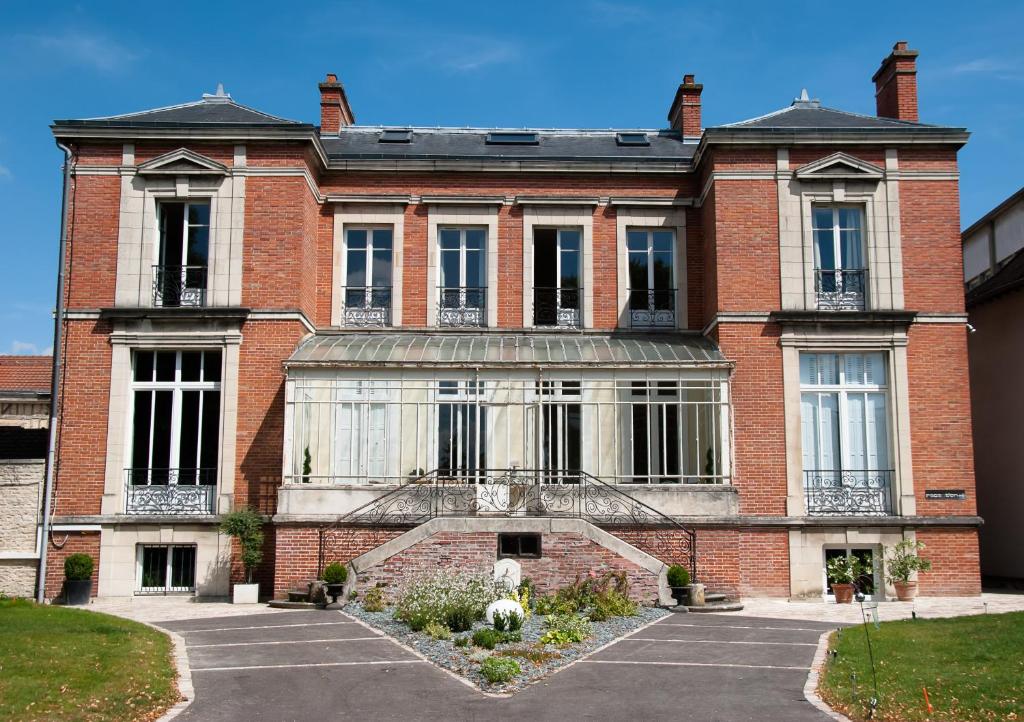 Maison M Troyes - Best Hotels in Champagne