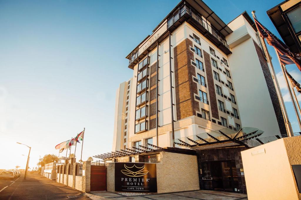 Premier Hotel Cape Town - Best Hotels with Free Breakfast in Cape Town