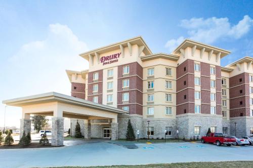 Drury Inn & Suites Louisville North - Best Hotels with Free Breakfast in Louisville, KY