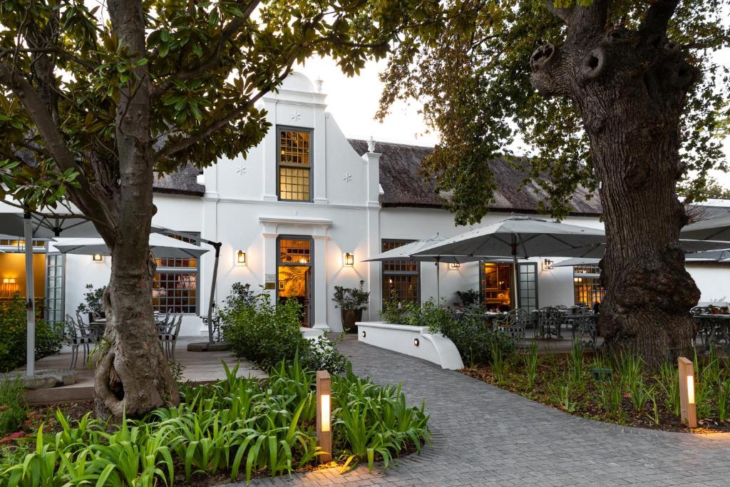 Erinvale Estate Hotel & Spa - Best Hotels with Free Breakfast in Cape Town