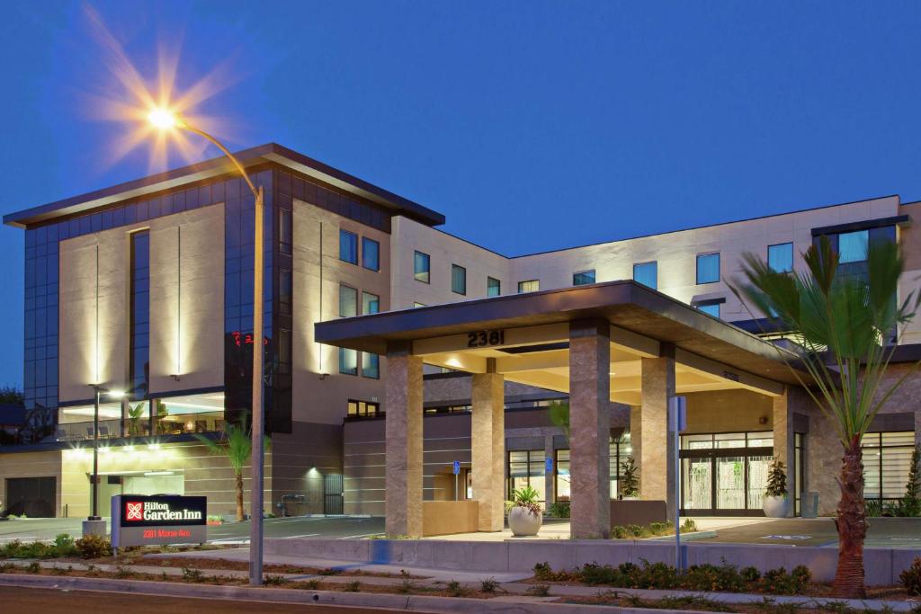 Hilton Garden Inn Irvine/Orange County Airport - Best Hilton Garden Inn Hotels in California