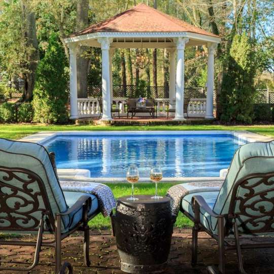 The Twelve Oaks Bed & Breakfast