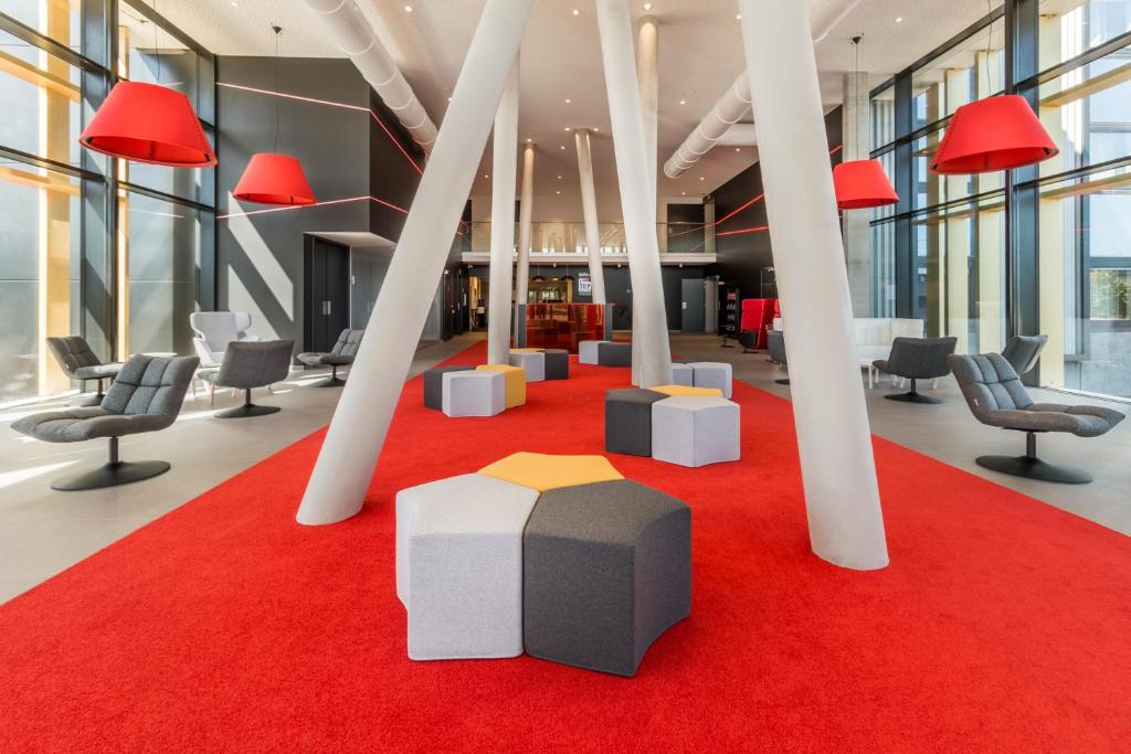 Martin's Red - Best Parking Hotels in Belgium