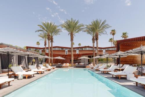 ARRIVE Palm Springs - Adults Only - Best Hotels in Palm Springs for Couples
