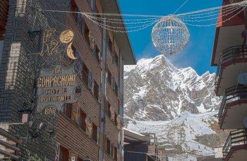 Hotel Da Compagnoni - Best Hotels in Aosta Valley