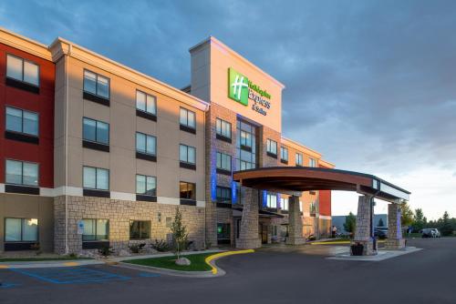 Holiday Inn Express Hotel & Suites Bismarck by IHG - Best Hotels with Free Breakfast in North Dakota