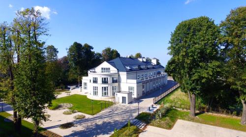 Hotel Sokół Wellness & SPA - Best Parking Hotels in Poland