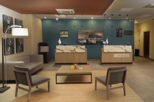 City Express Plus by Marriott Monterrey Galerías - Best Hotels with Free Breakfast in Monterrey
