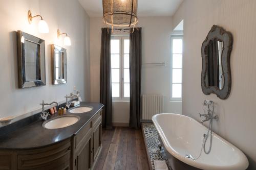 Logis de la Cadène - Teritoria - Best Hotels in St Émilion