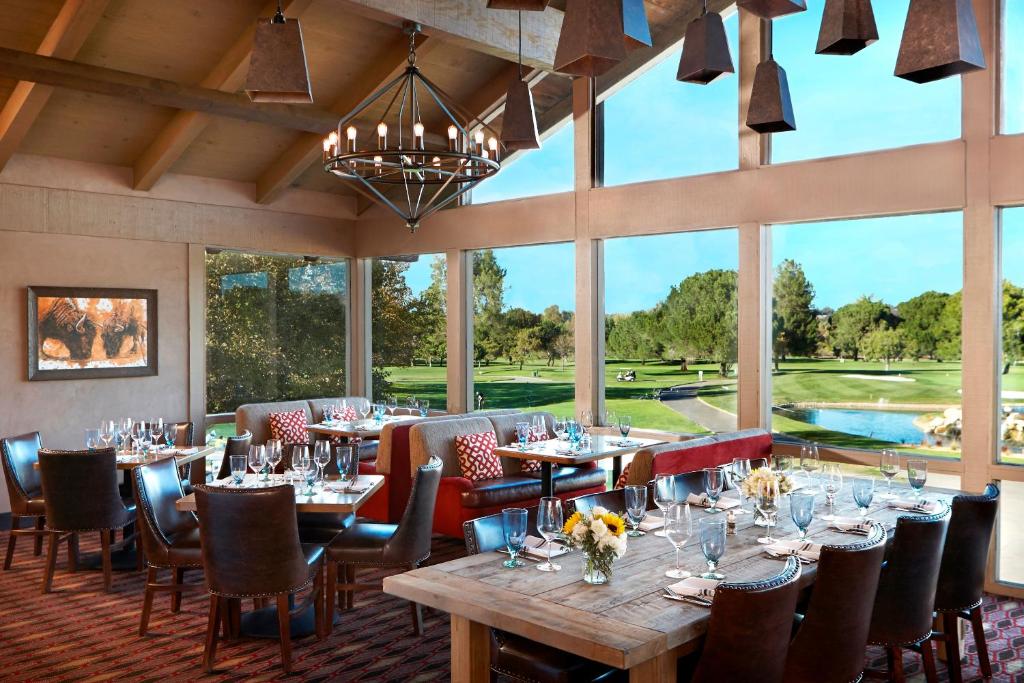 Temecula Creek Inn - Best Pet-Friendly Hotels in Temecula, CA