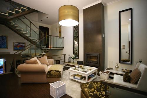 Opus One Luxury Guest House & Wine