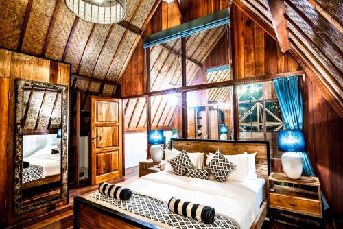 Gili Treehouse