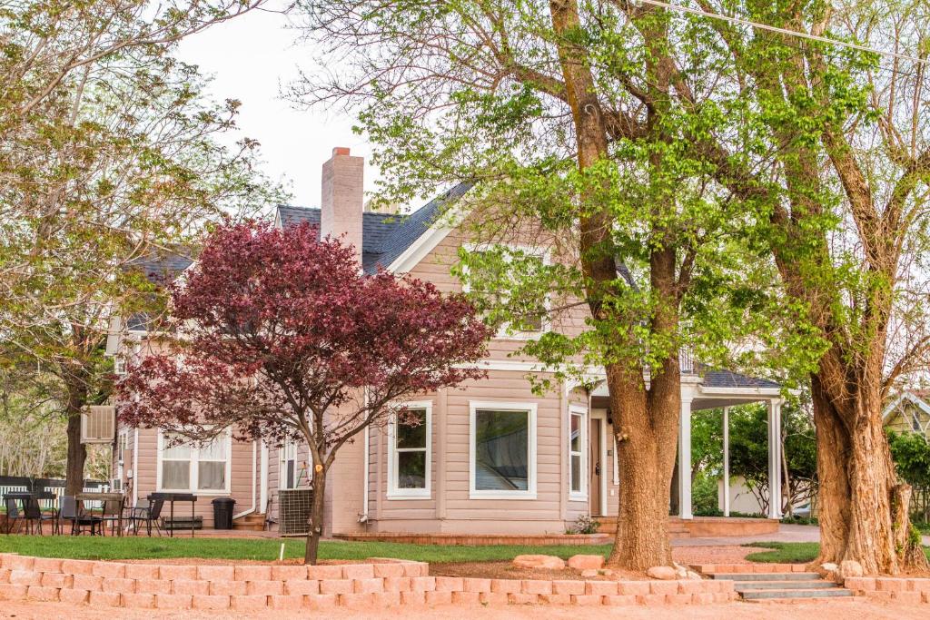 Grand Circle Lodge - Best Hotels in Kanab