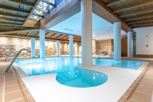 Hotel Roc Meler - Best Pool Hotels in Andorra