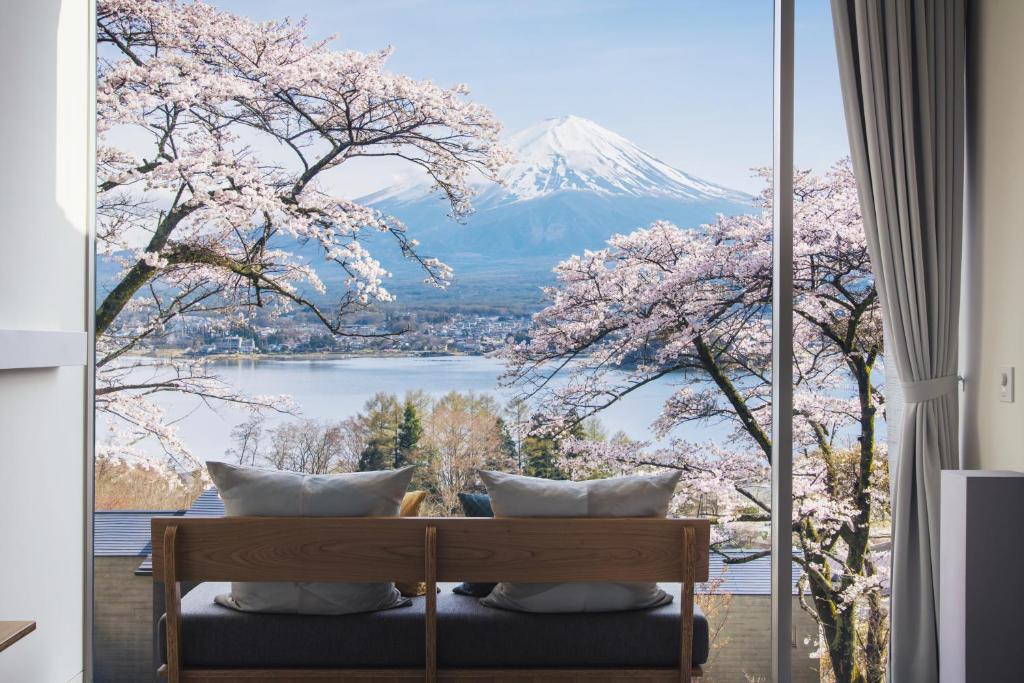 HOSHINOYA Fuji - Best Hotels Lake Kawaguchi
