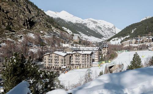 Serras Andorra - Best Hotels in Soldeu