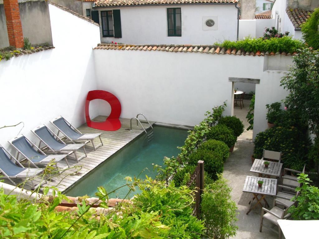 Hôtel Le Sénéchal - Best Hotels in Charente-Maritime