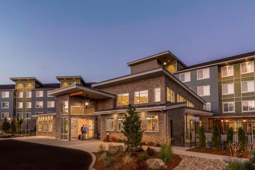 Residence Inn by Marriott Portland Hillsboro/Brookwood - Best Hotels with Free Breakfast in Portland, OR