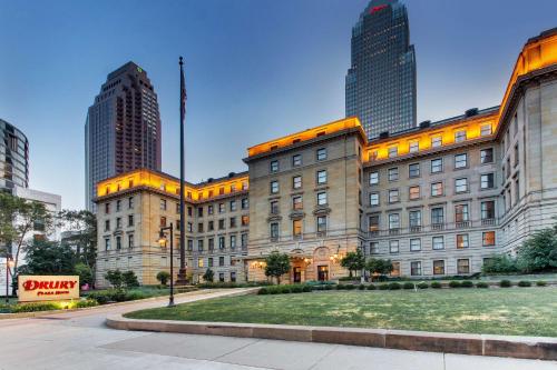 suite hotels in Cleveland