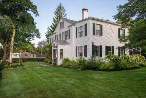 Village Inn - Best Cape Cod Hotels for Couples
