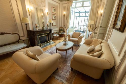 Villa Victor Louis - Bordeaux Centre - Best Hotels in Gironde