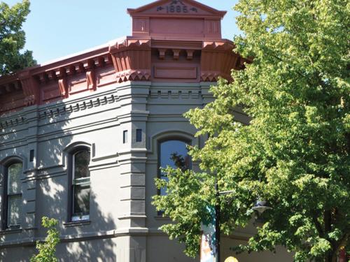 3rd Street Flats - Best Hotels in the Willamette Valley