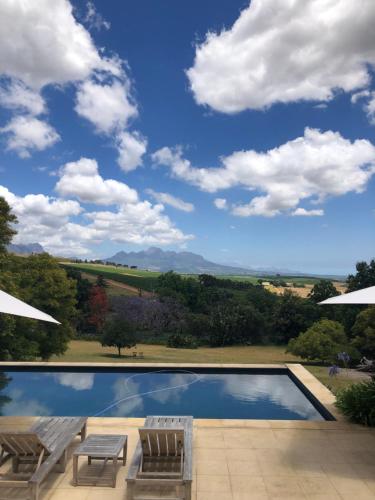 Sugarbird Manor - Best Hotels in Stellenbosch
