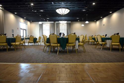 Holiday Inn El Paso West – Sunland Park by IHG - Best Parking Hotels in El Paso, TX