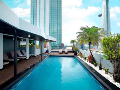 Palace Hotel Saigon - Best Pool Hotels in Ho Chi Minh City