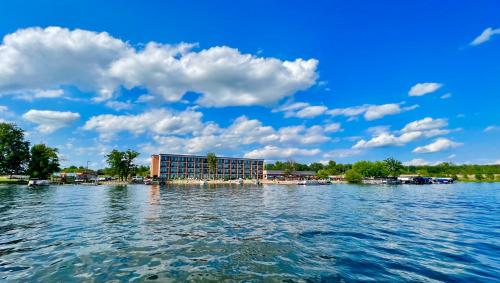 Holiday Inn Detroit Lakes by IHG - Best Pool Hotels in Minnesota