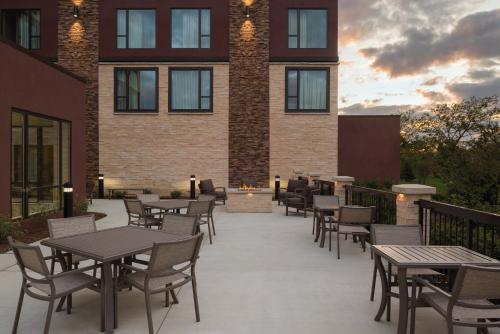 Holiday Inn Chicago Schaumburg, an IHG Hotel
