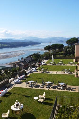 Parador de Ribadeo - Best Hotels in Galicia