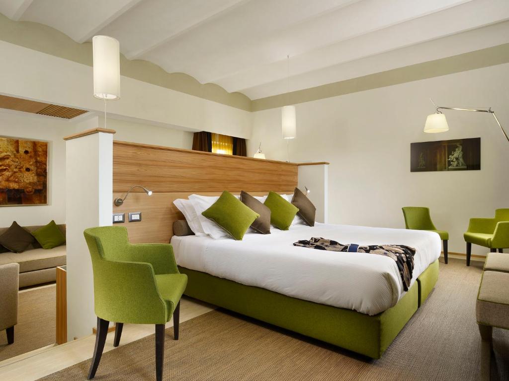 Babuino 181 - Small Luxury Hotels of the World - Best Hotels in Central Rome