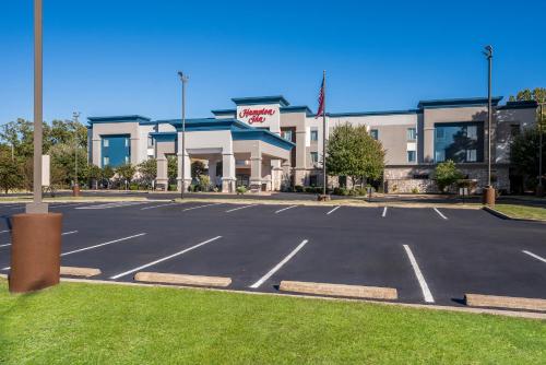 Hampton Inn - Monticello - Best Pool Hotels in Arkansas